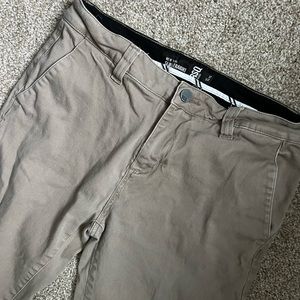 RSQ (Tilly’s) Chino NY Slim Straight Pants 32x32